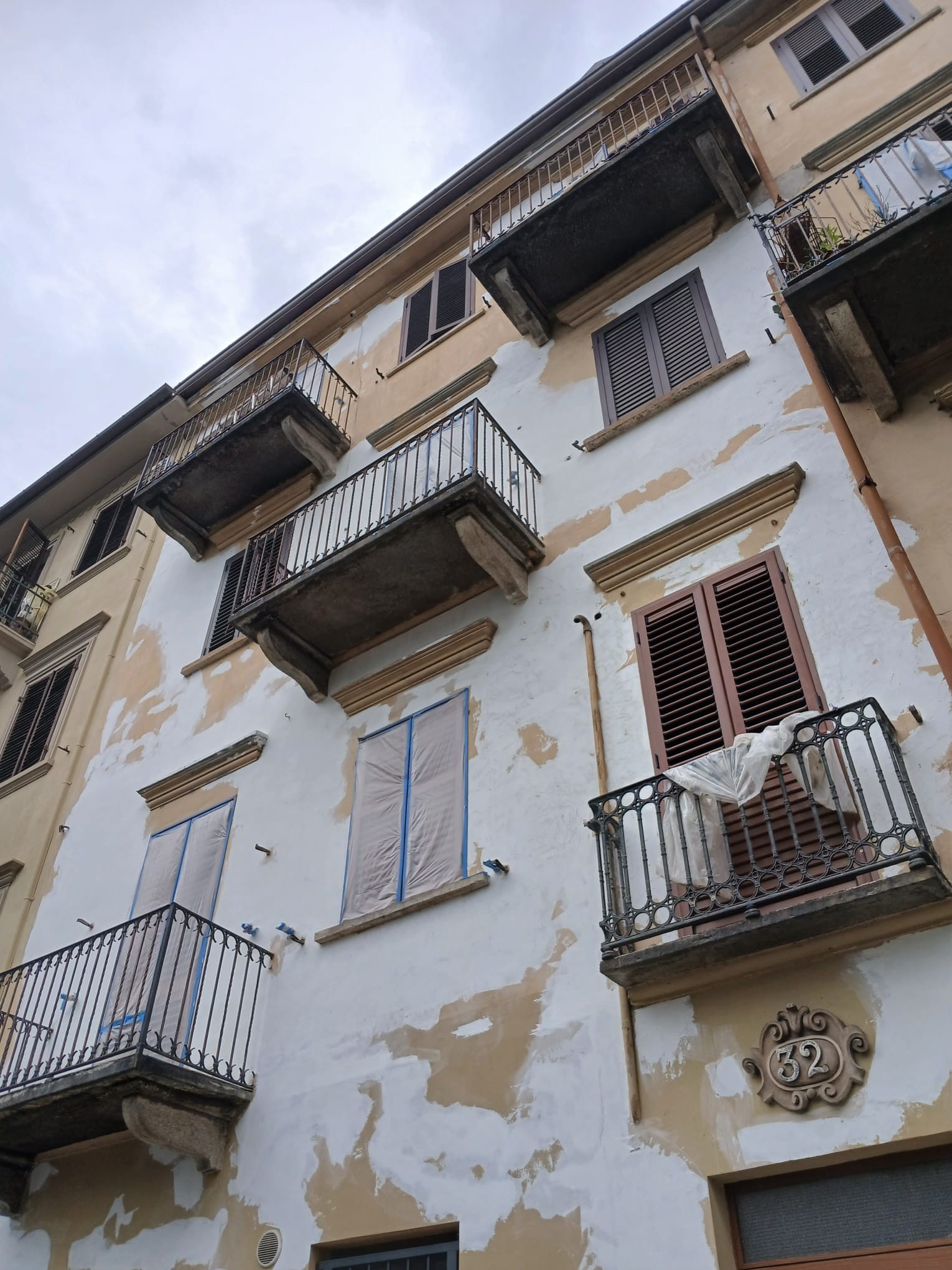 Facciata prima del rifacimento